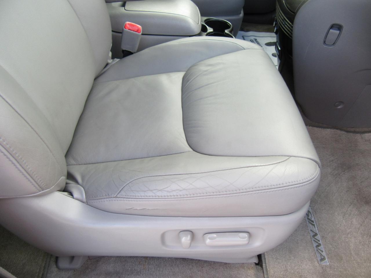 Toyota Sienna XLE 2008
