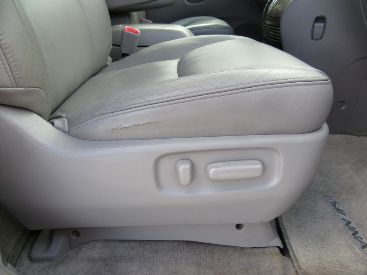 Toyota Sienna XLE 2008