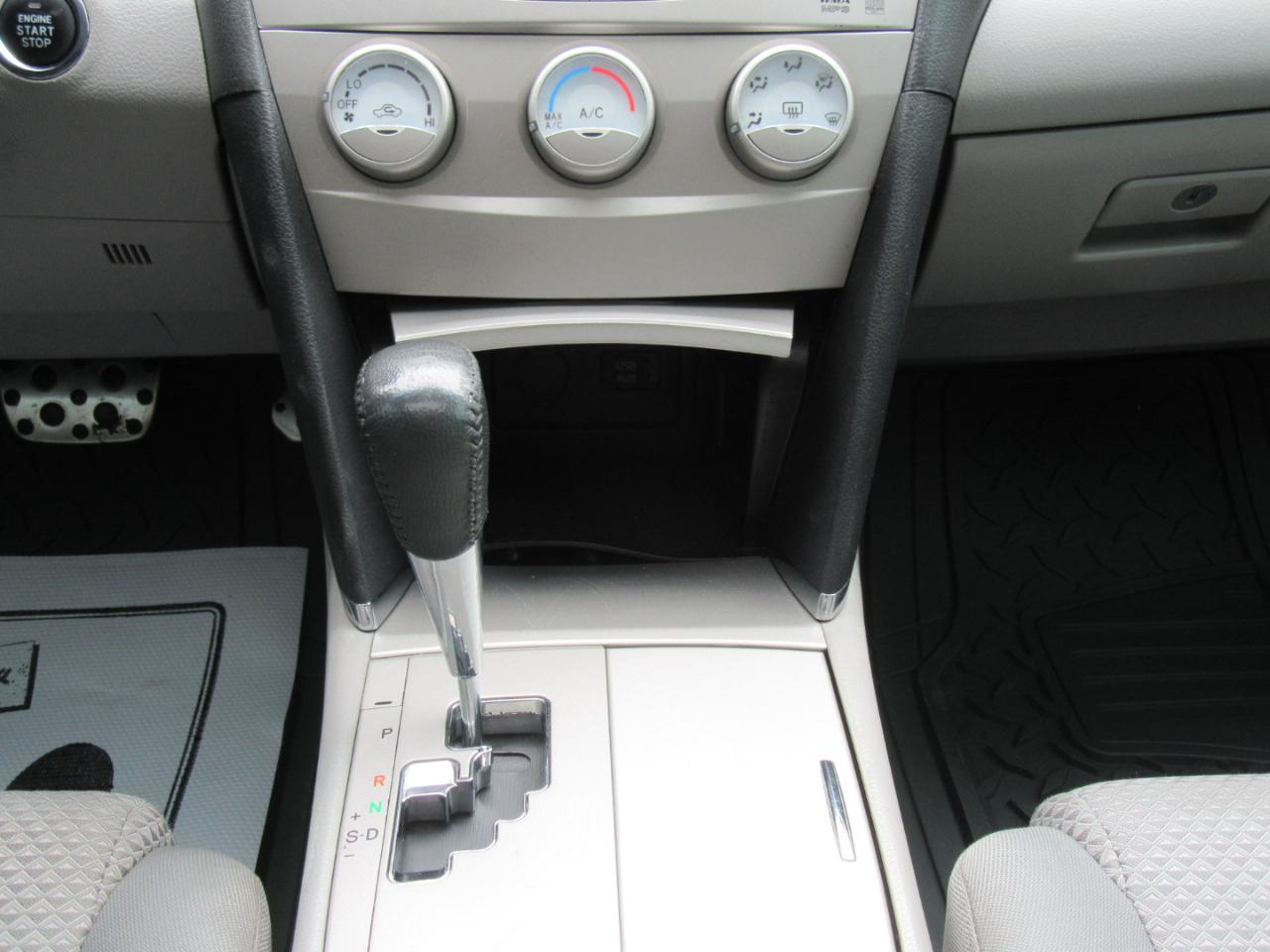 Toyota Camry SE 2011