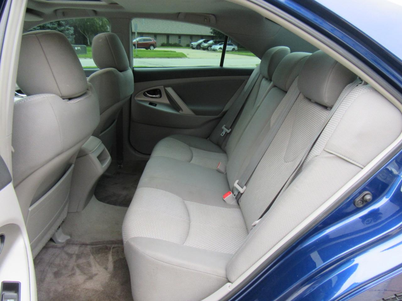 Toyota Camry SE 2011