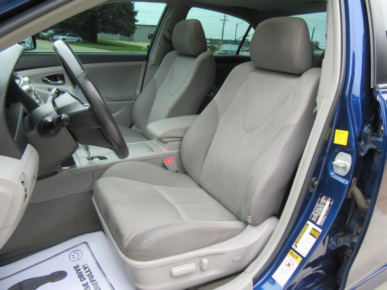 Toyota Camry SE 2011