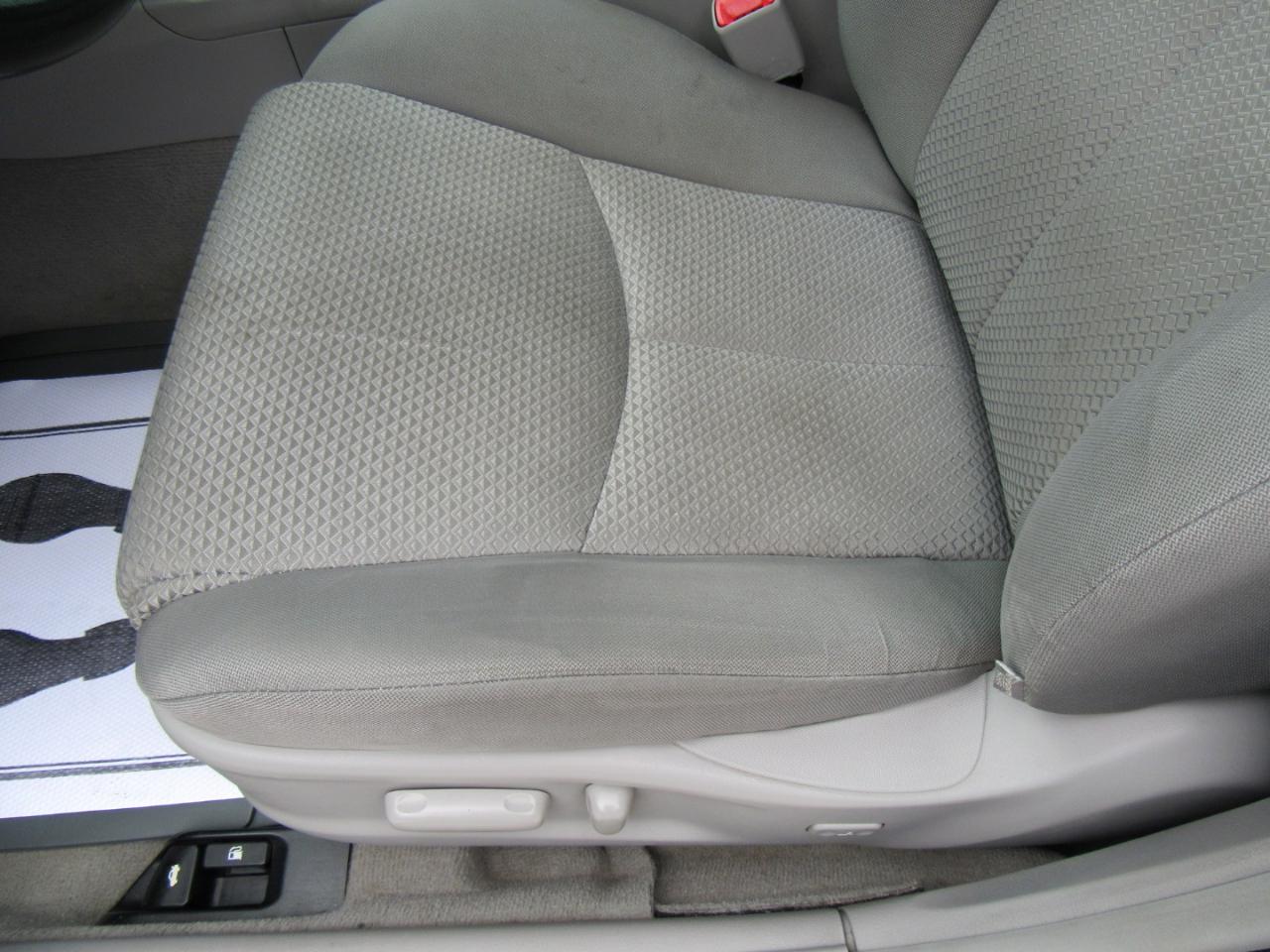 Toyota Camry SE 2011