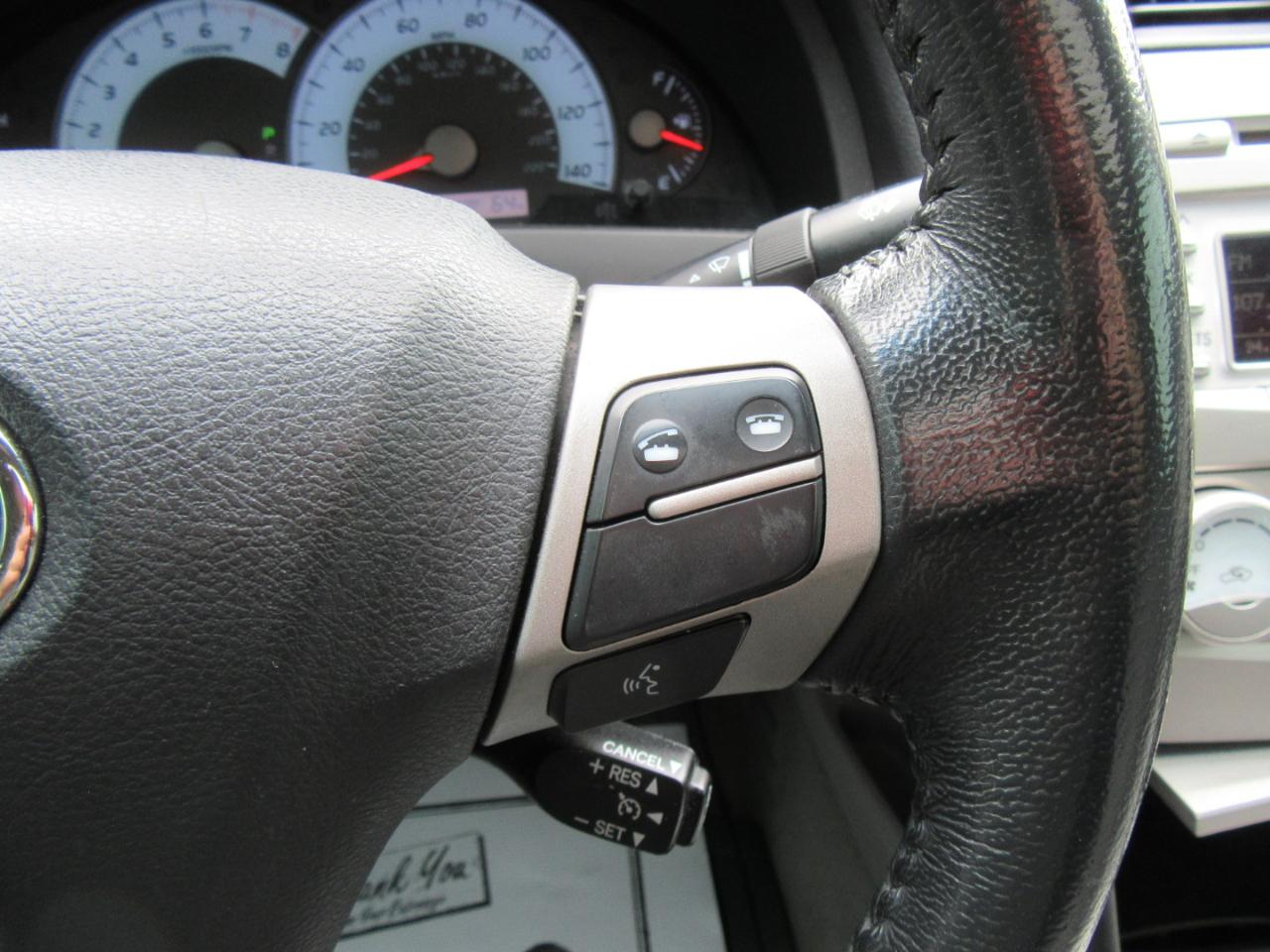 Toyota Camry SE 2011