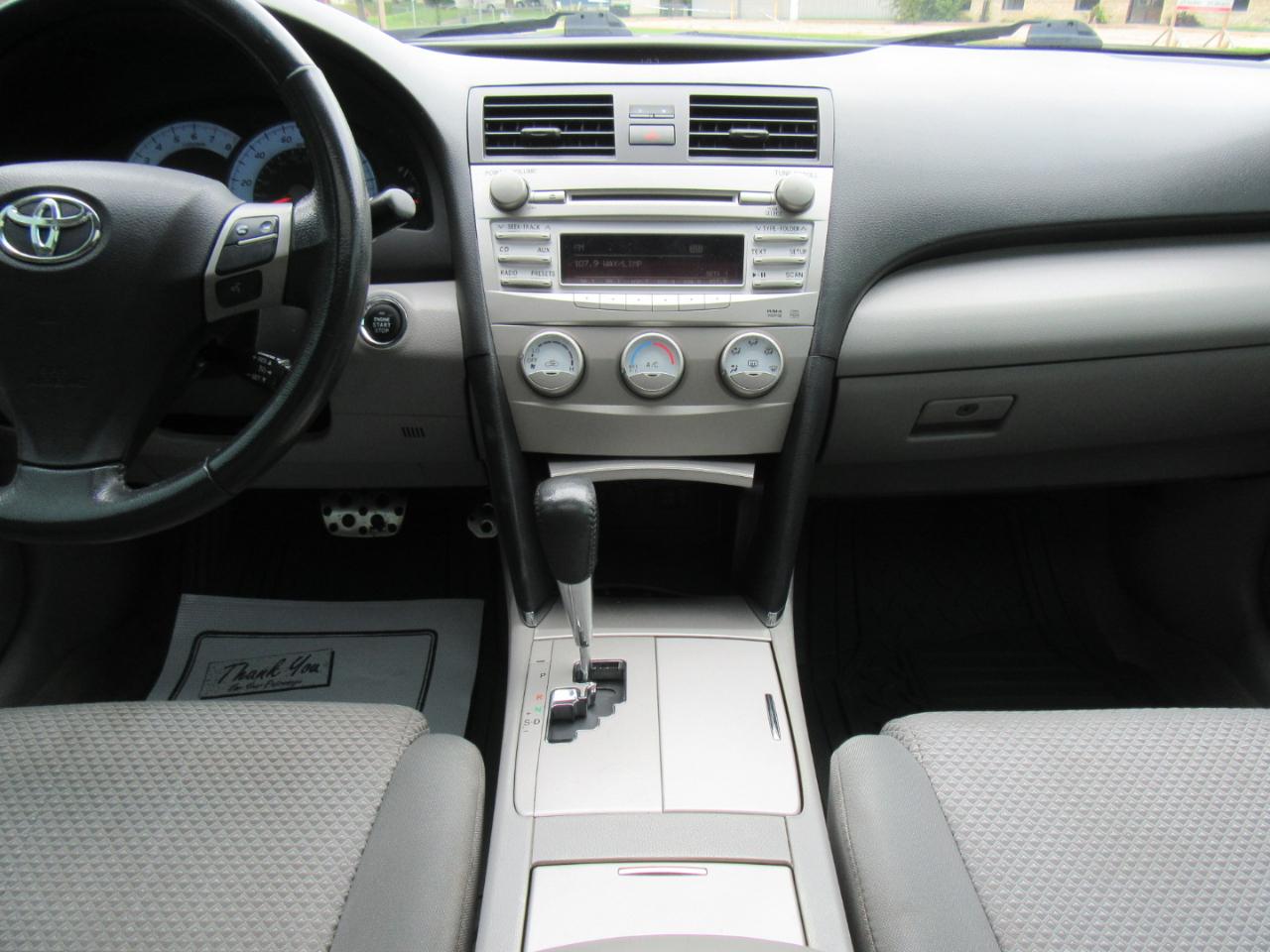 Toyota Camry SE 2011