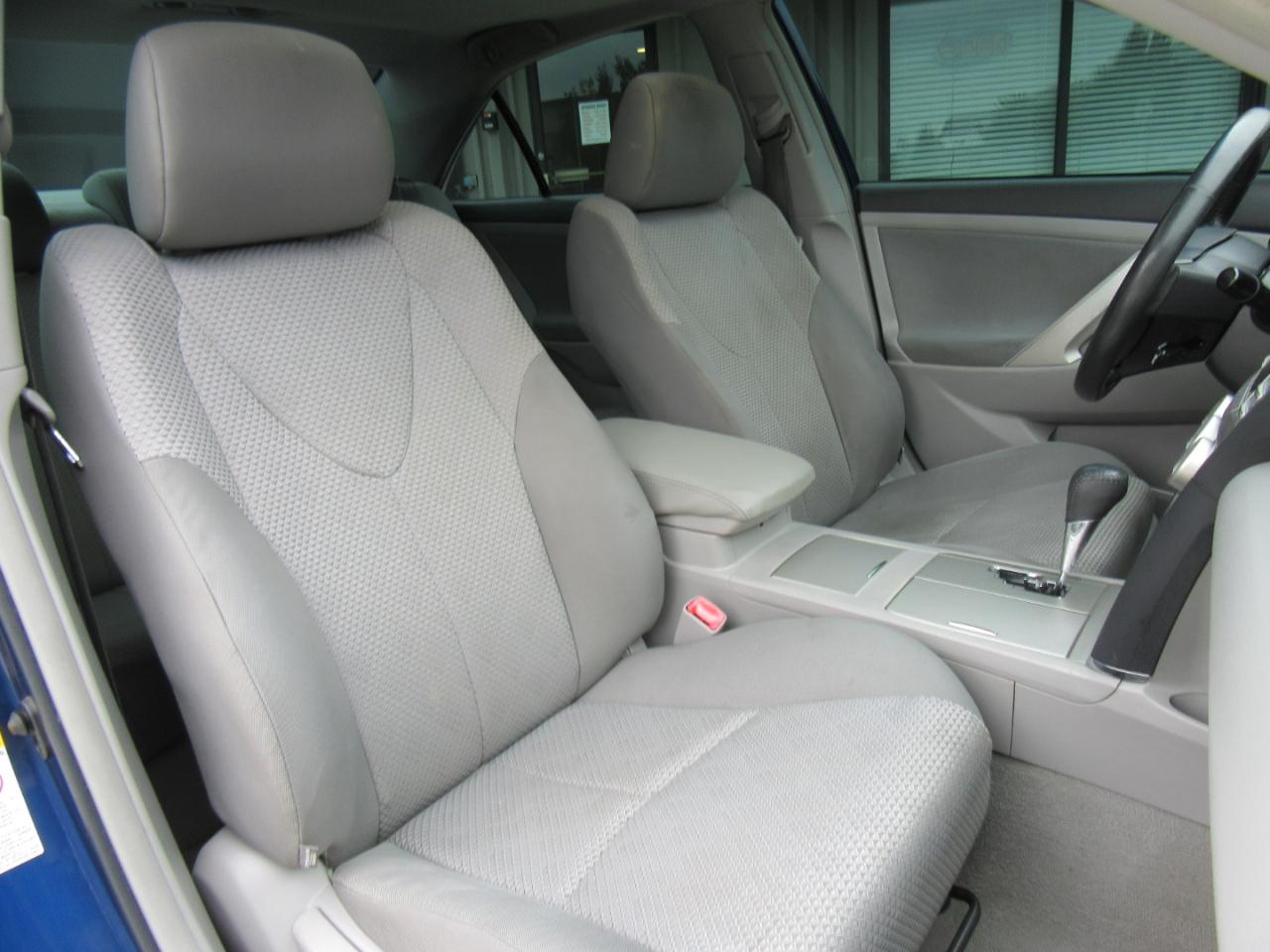 Toyota Camry SE 2011