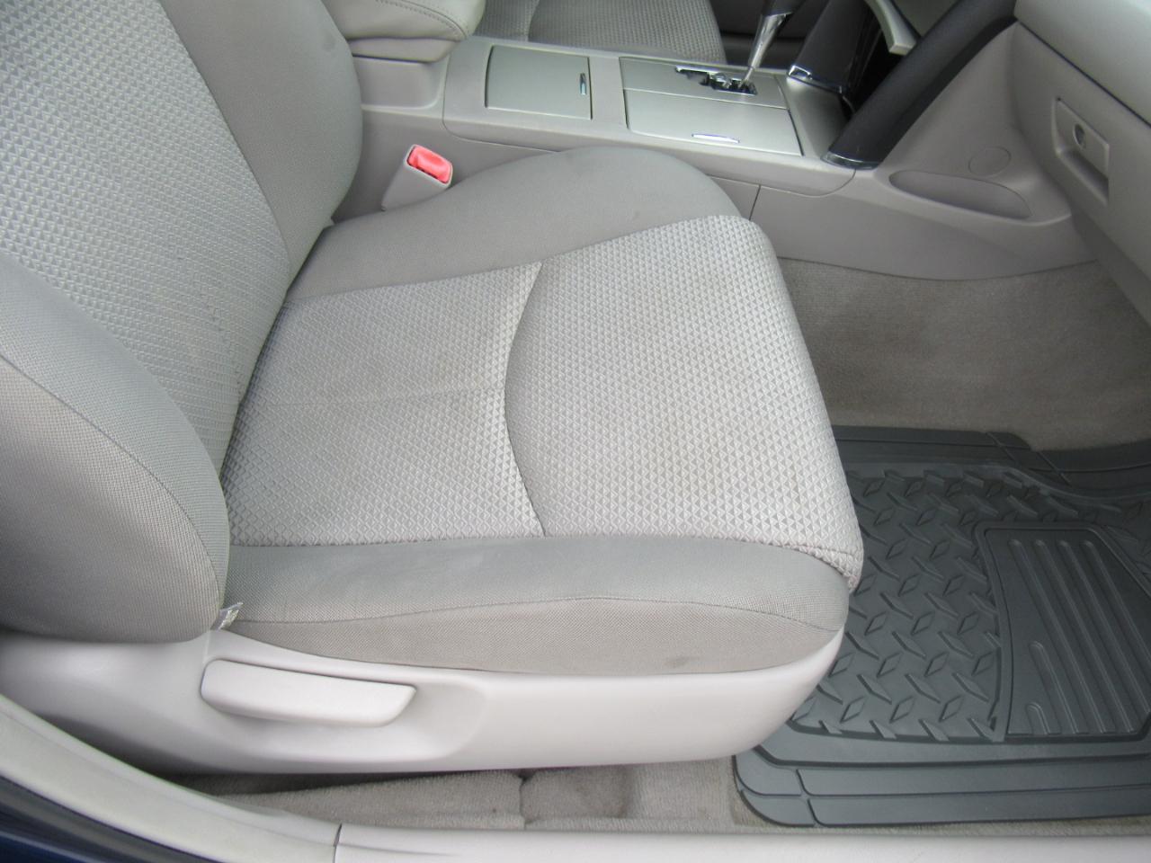 Toyota Camry SE 2011