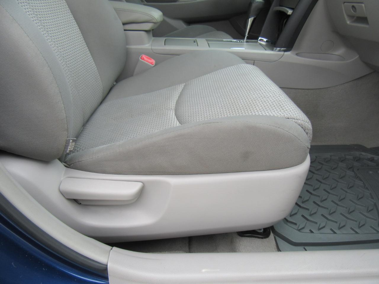 Toyota Camry SE 2011