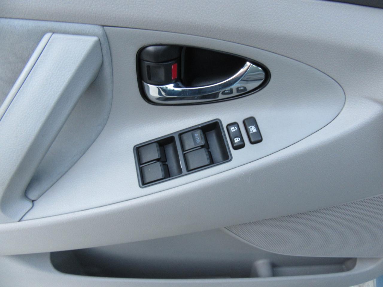 Toyota Camry LE 2009