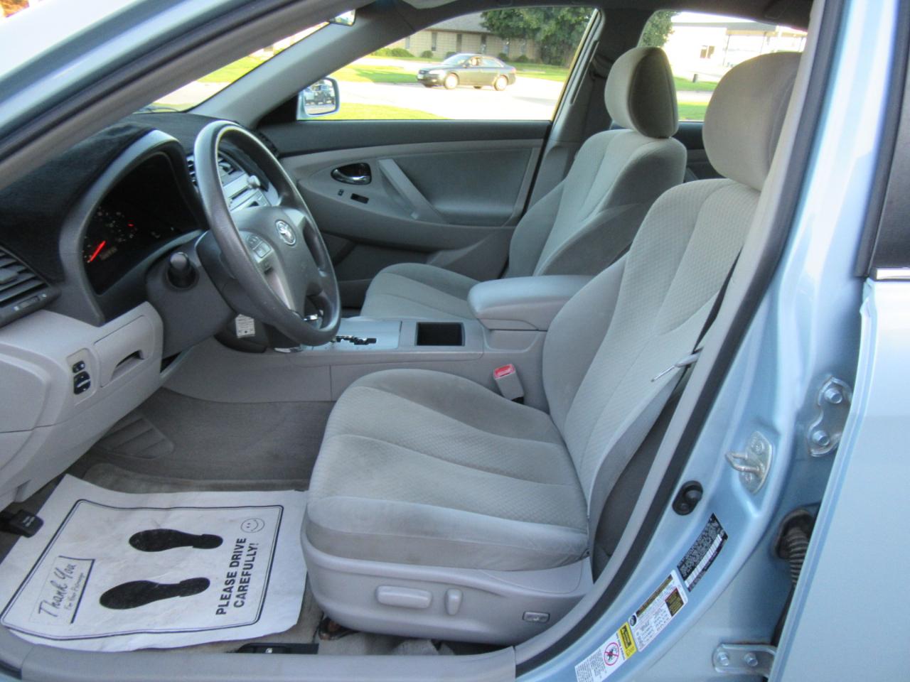 Toyota Camry LE 2009