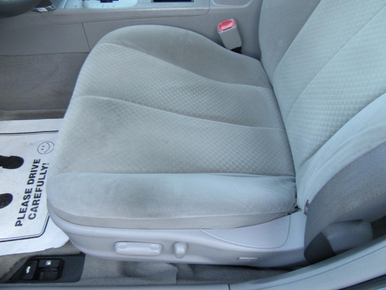 Toyota Camry LE 2009