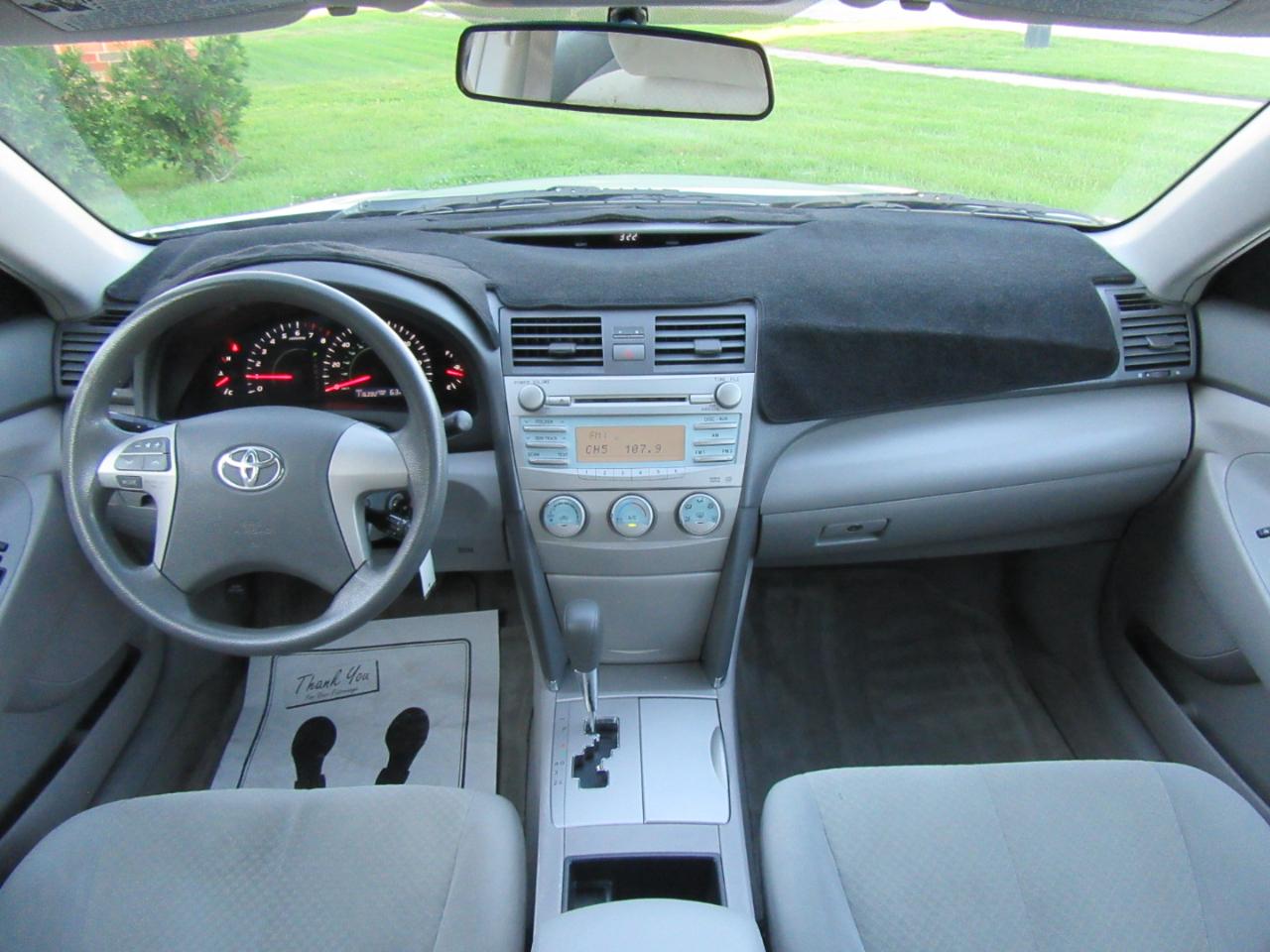 Toyota Camry LE 2009