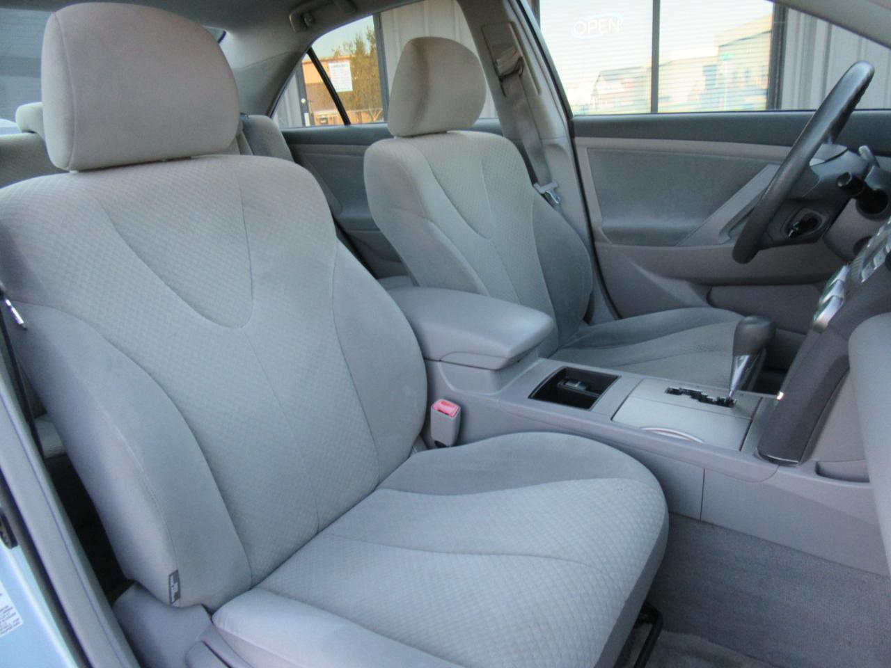 Toyota Camry LE 2009