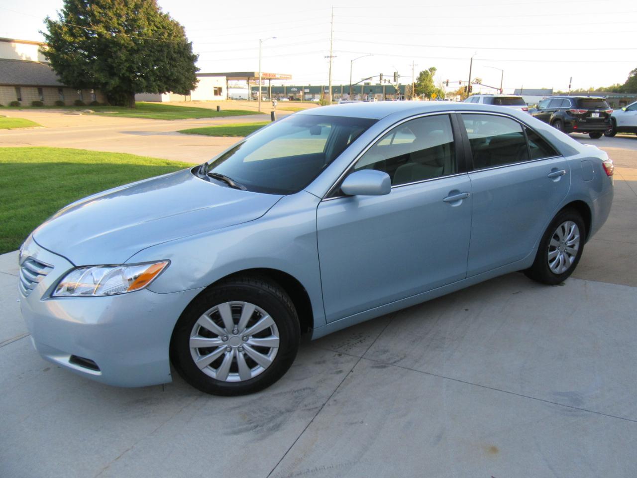 Toyota Camry LE 2009