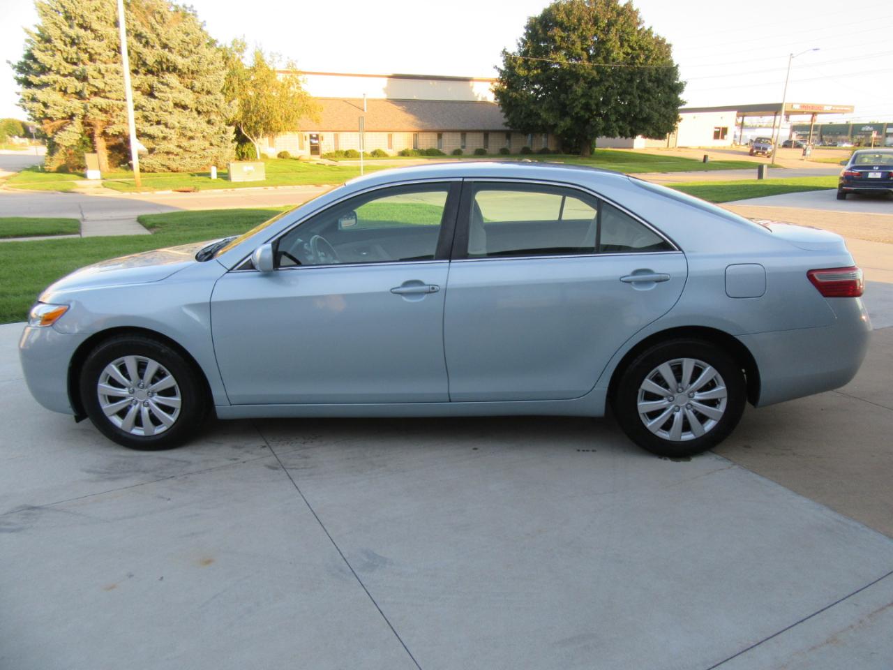 Toyota Camry LE 2009
