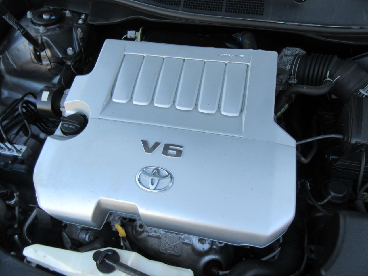 Toyota Camry SE V6 2012