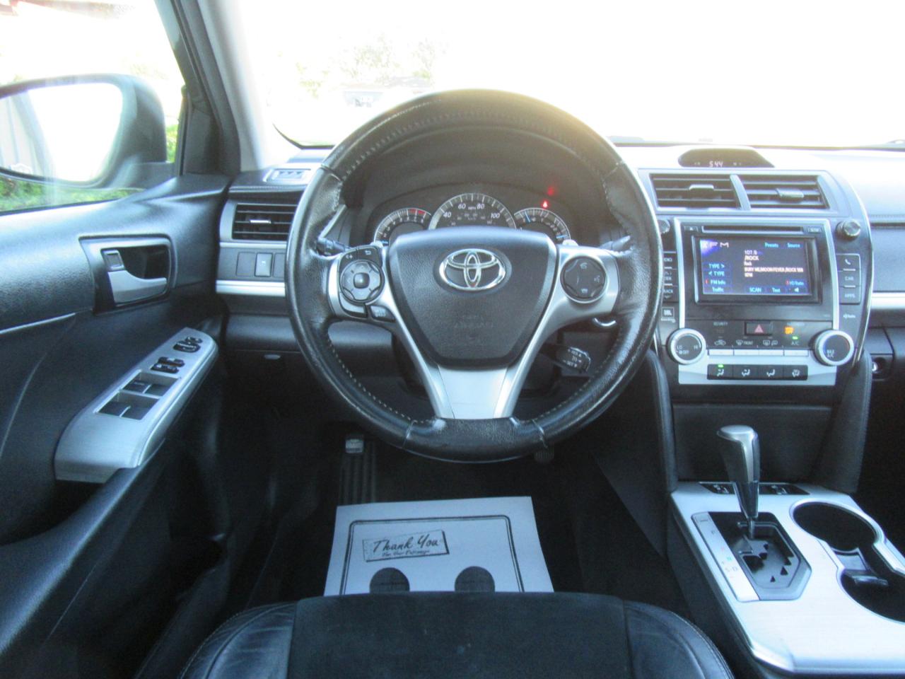 Toyota Camry SE V6 2012