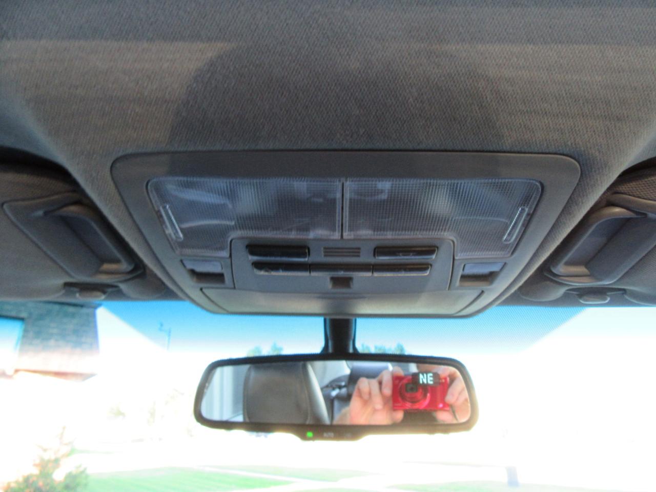 Toyota Camry SE V6 2012
