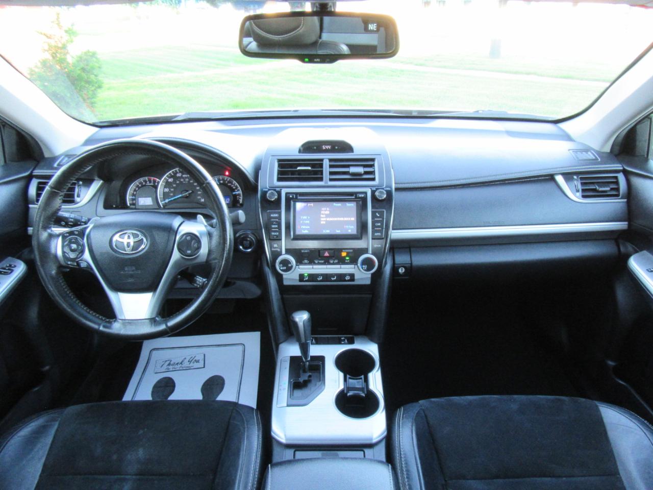 Toyota Camry SE V6 2012