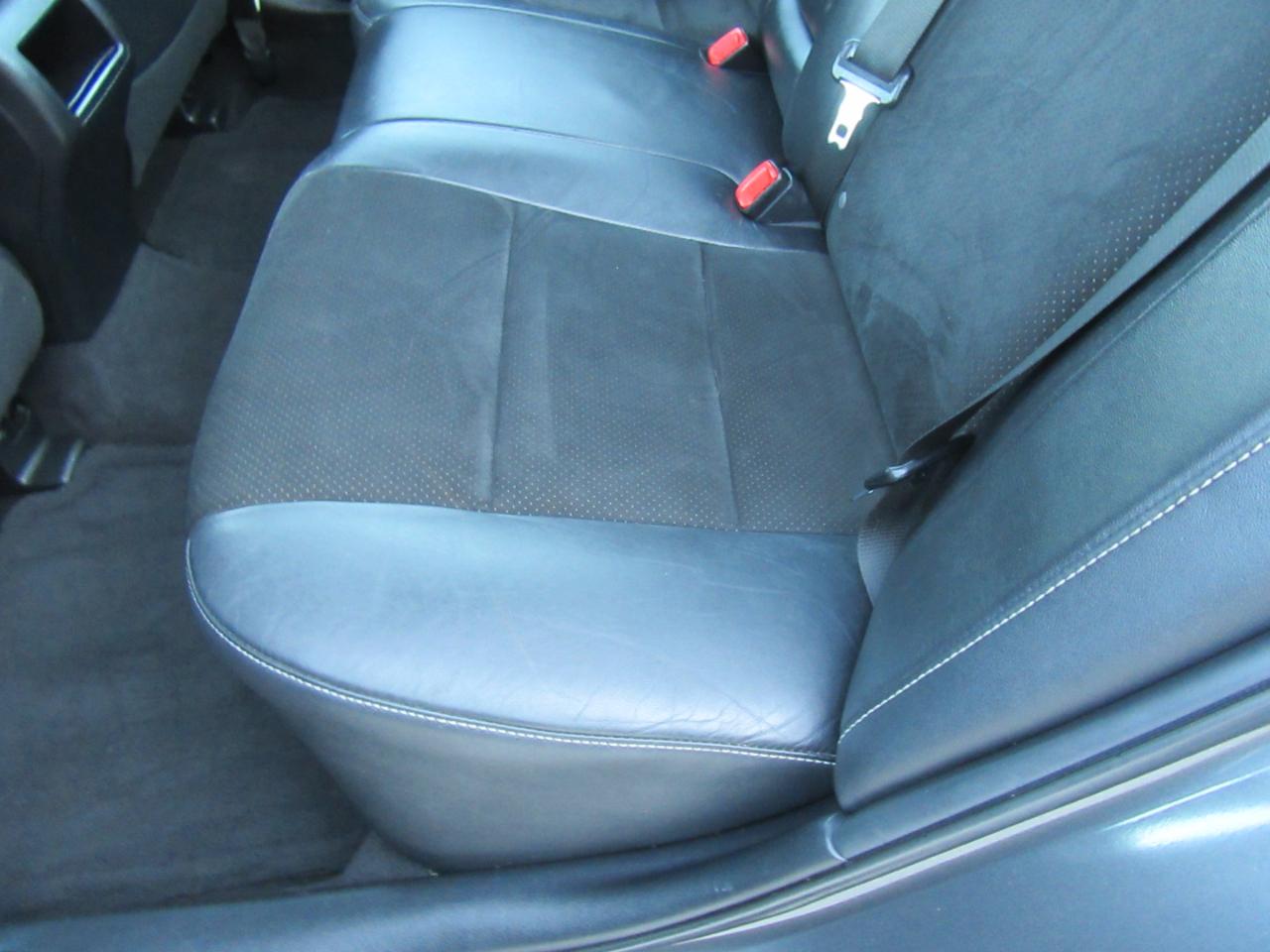 Toyota Camry SE V6 2012