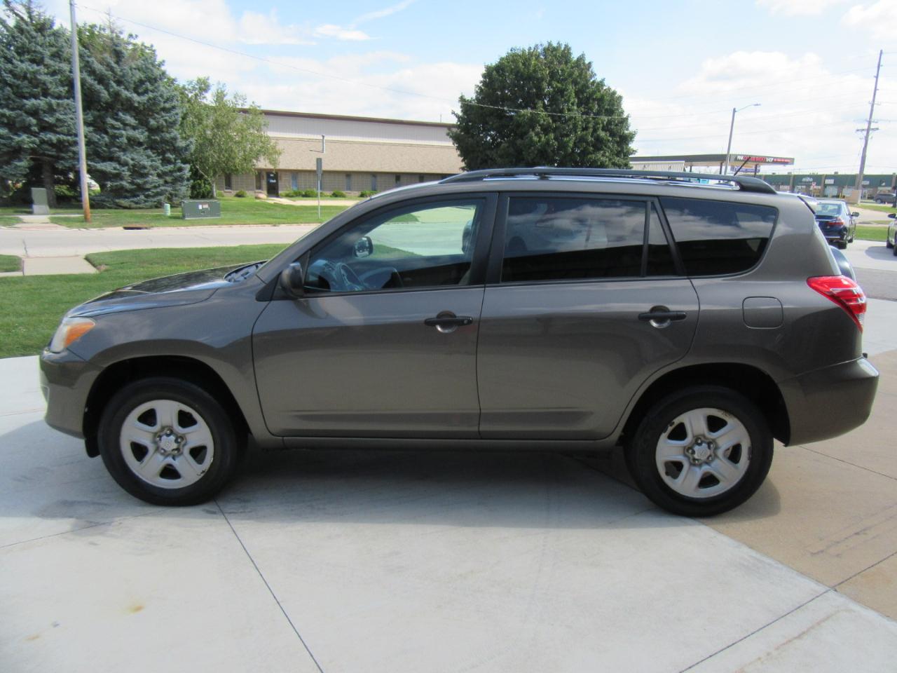 Toyota RAV4  2012