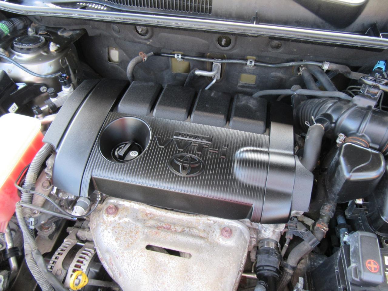 Toyota RAV4  2012
