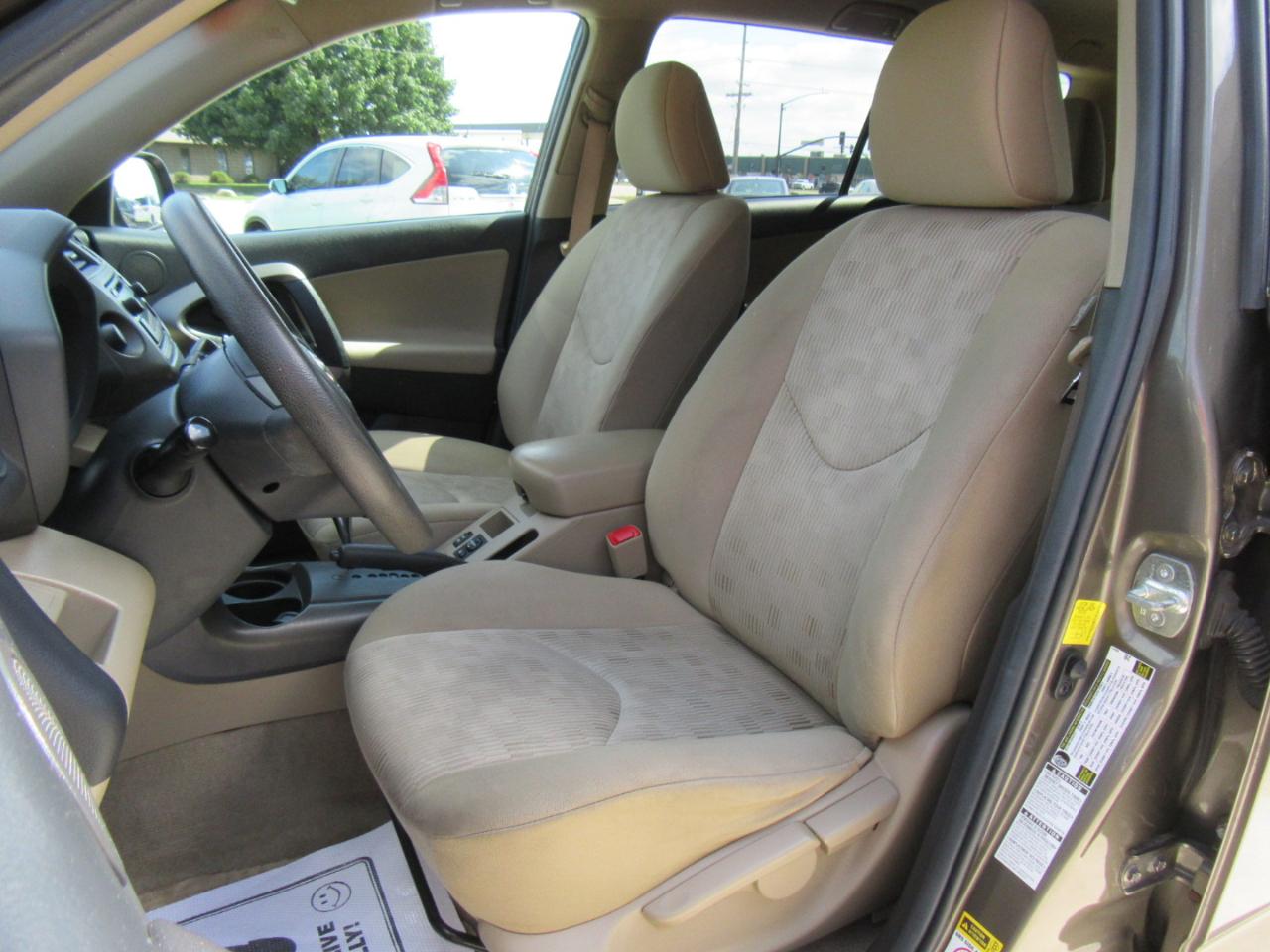 Toyota RAV4  2012