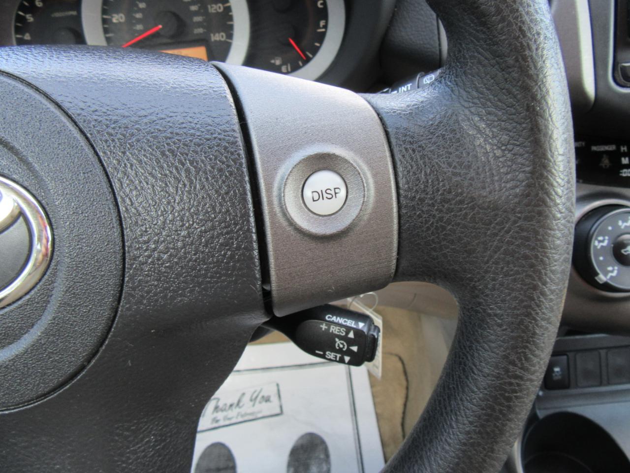 Toyota RAV4  2012