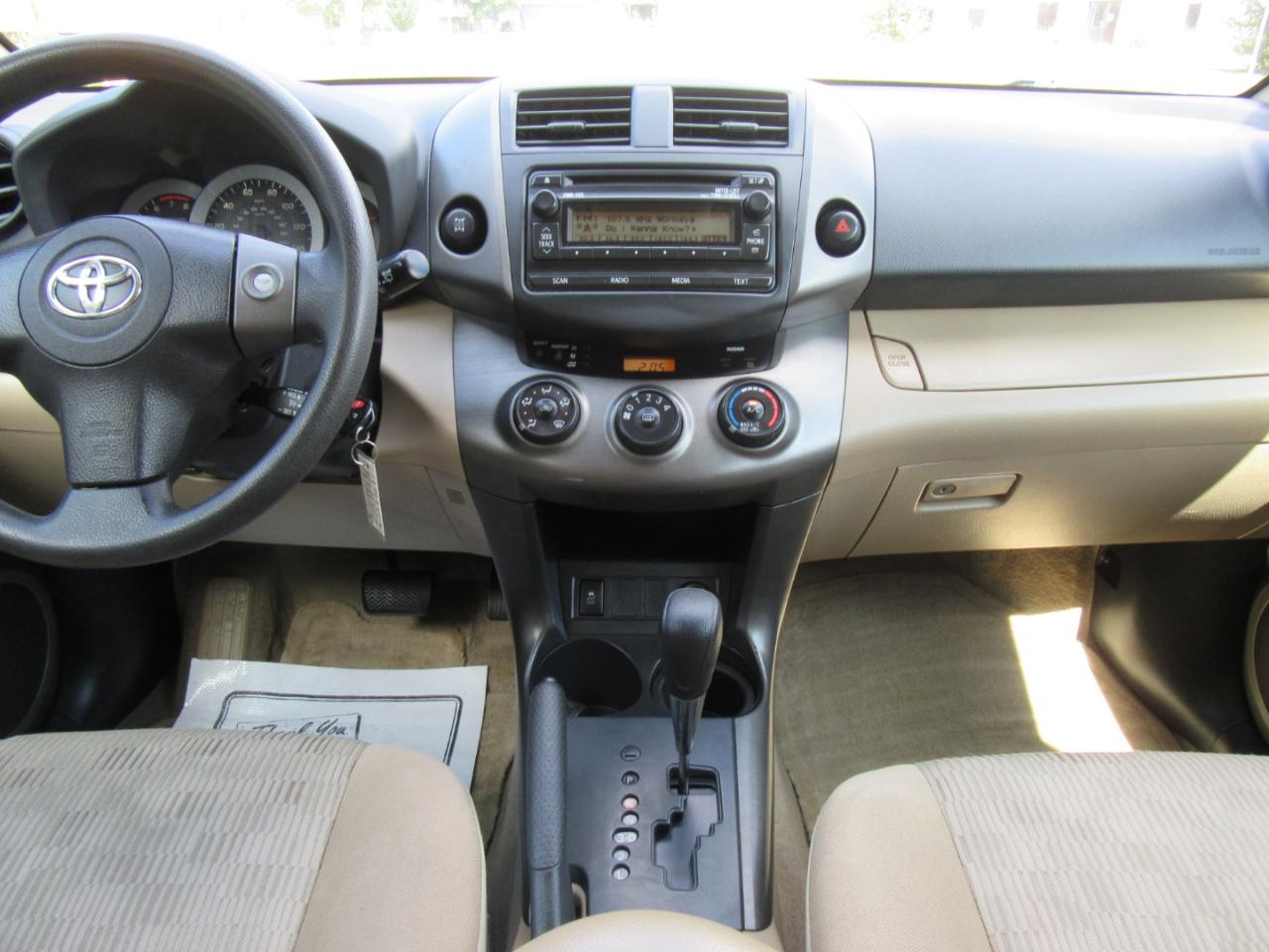 Toyota RAV4  2012