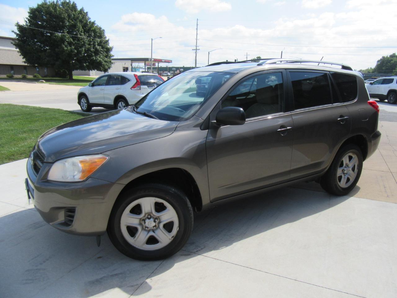 Toyota RAV4  2012