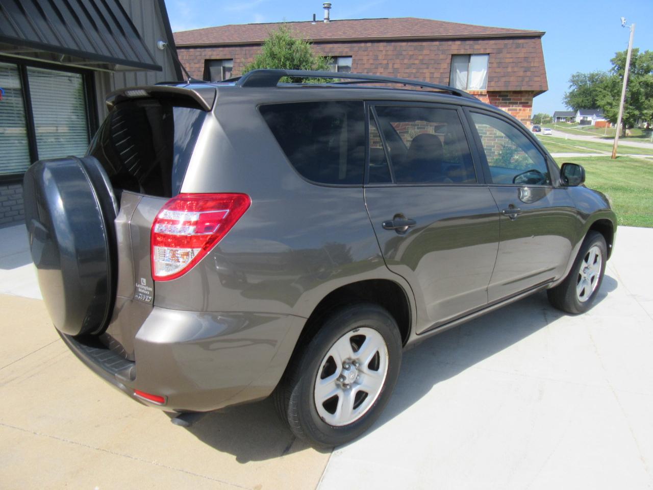 Toyota RAV4  2012