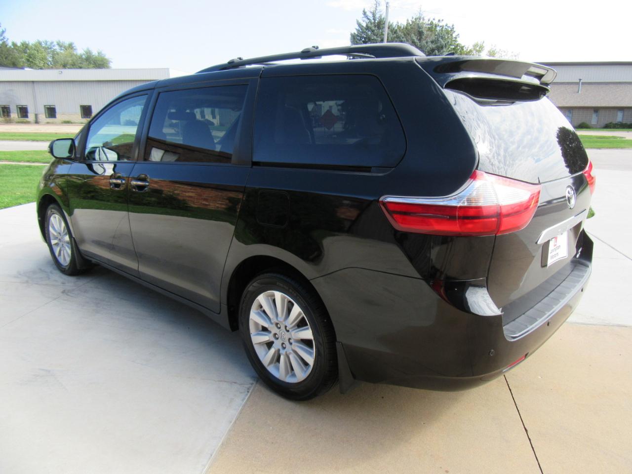 Toyota Sienna Limited AWD 7-Passenger V6 2015
