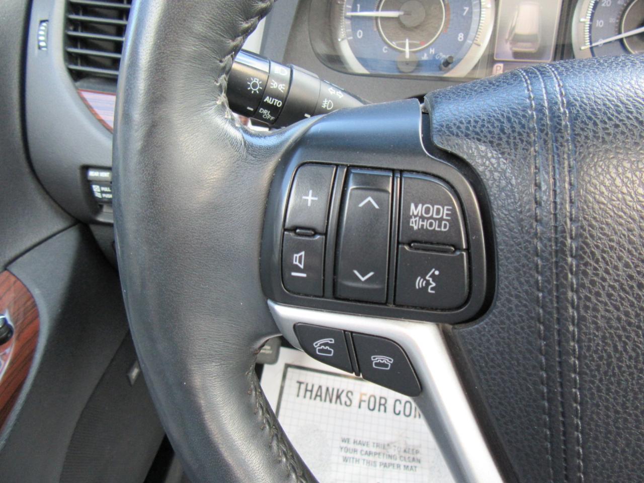 Toyota Sienna Limited AWD 7-Passenger V6 2015