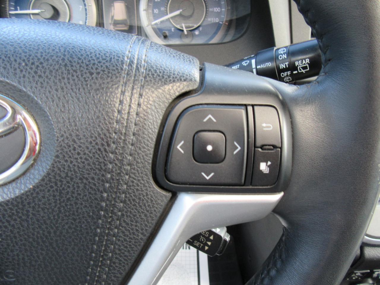 Toyota Sienna Limited AWD 7-Passenger V6 2015
