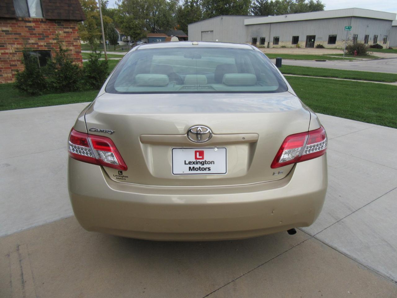 Toyota Camry LE 2011