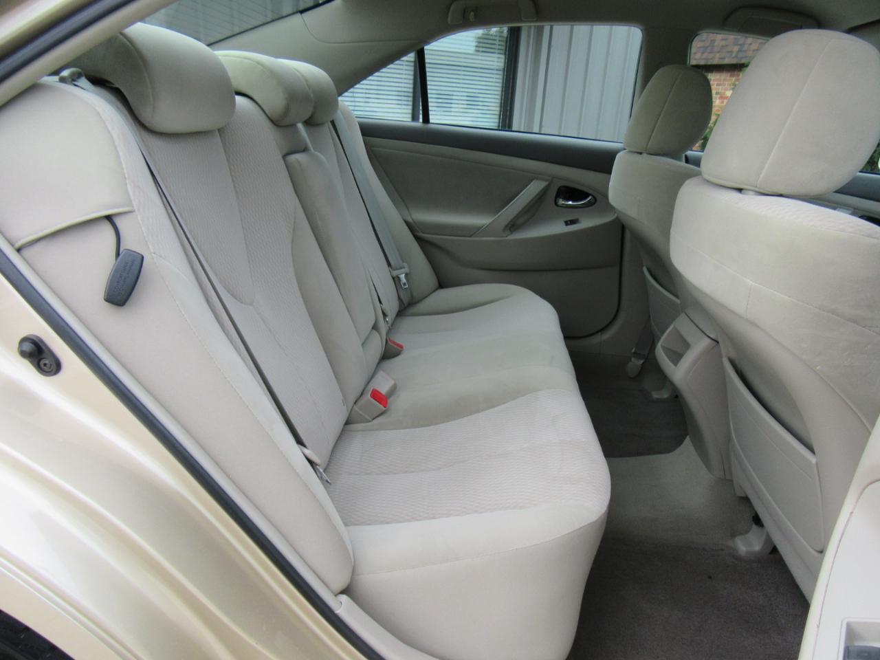 Toyota Camry LE 2011