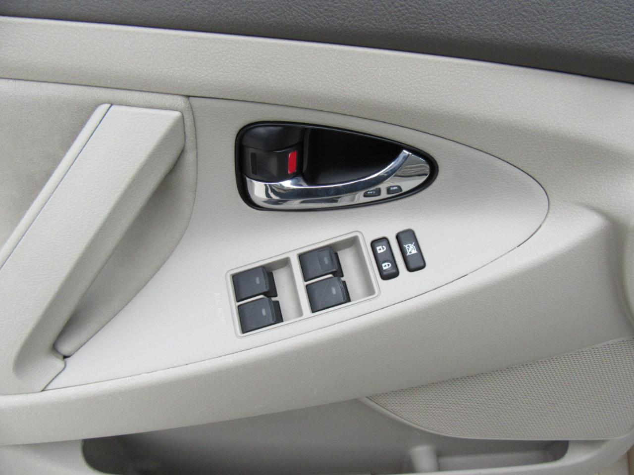 Toyota Camry LE 2011