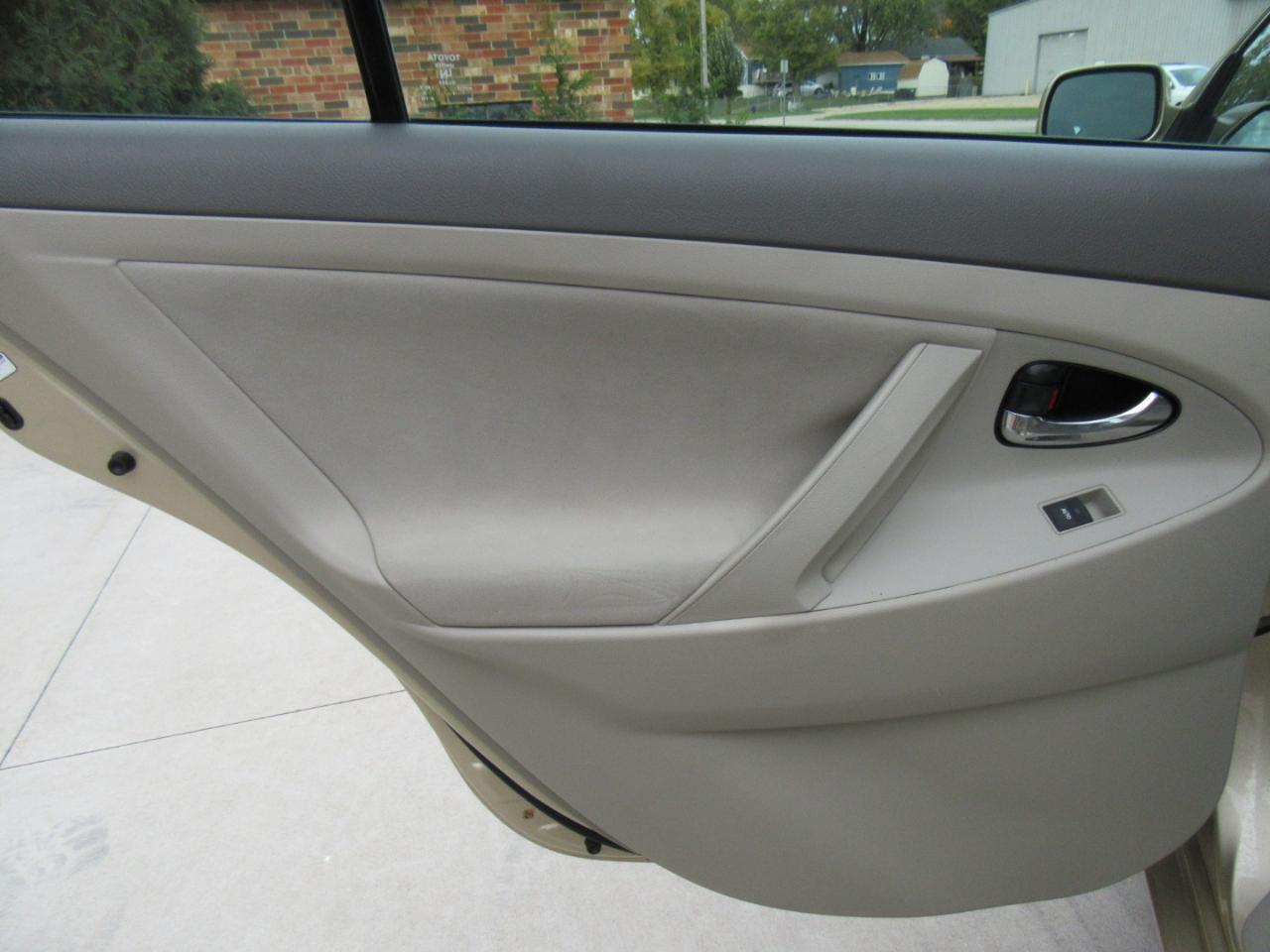 Toyota Camry LE 2011