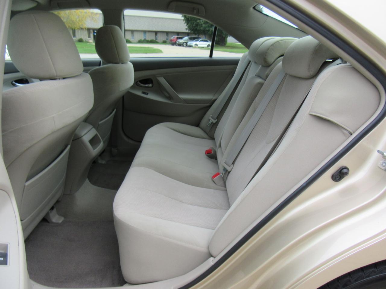 Toyota Camry LE 2011