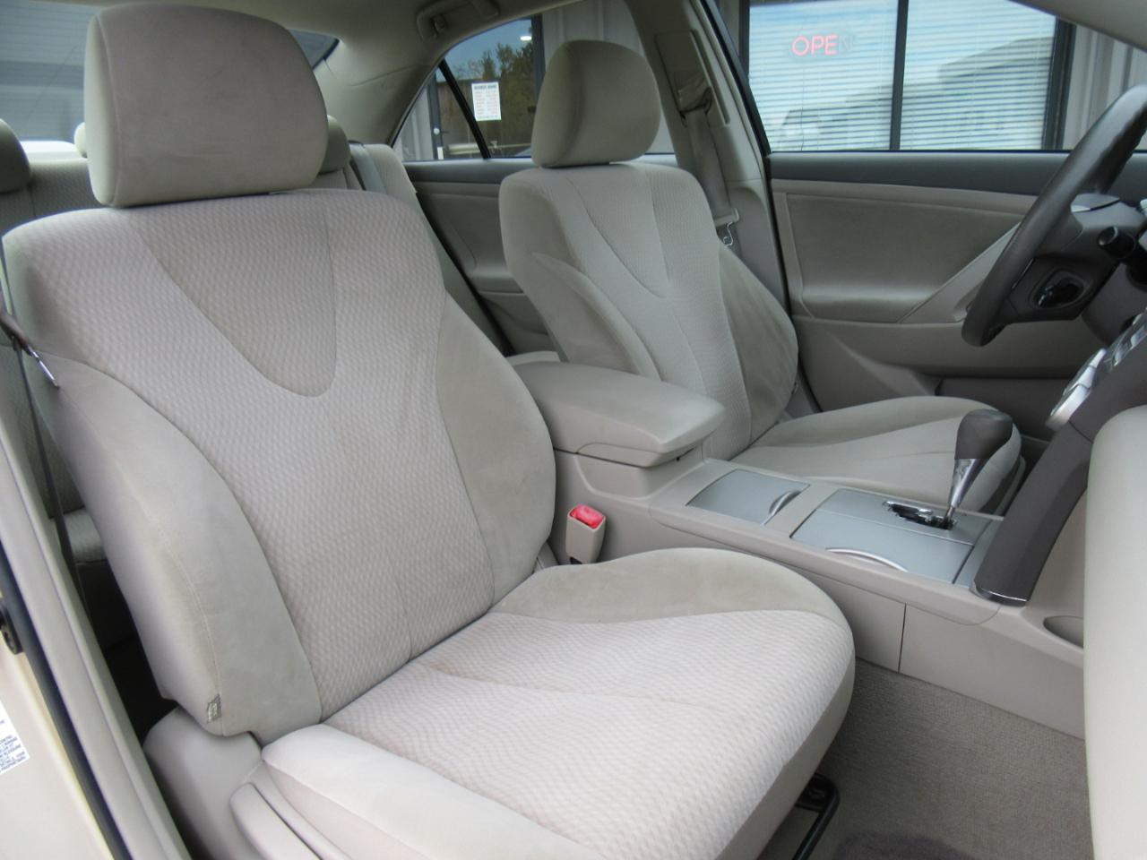 Toyota Camry LE 2011