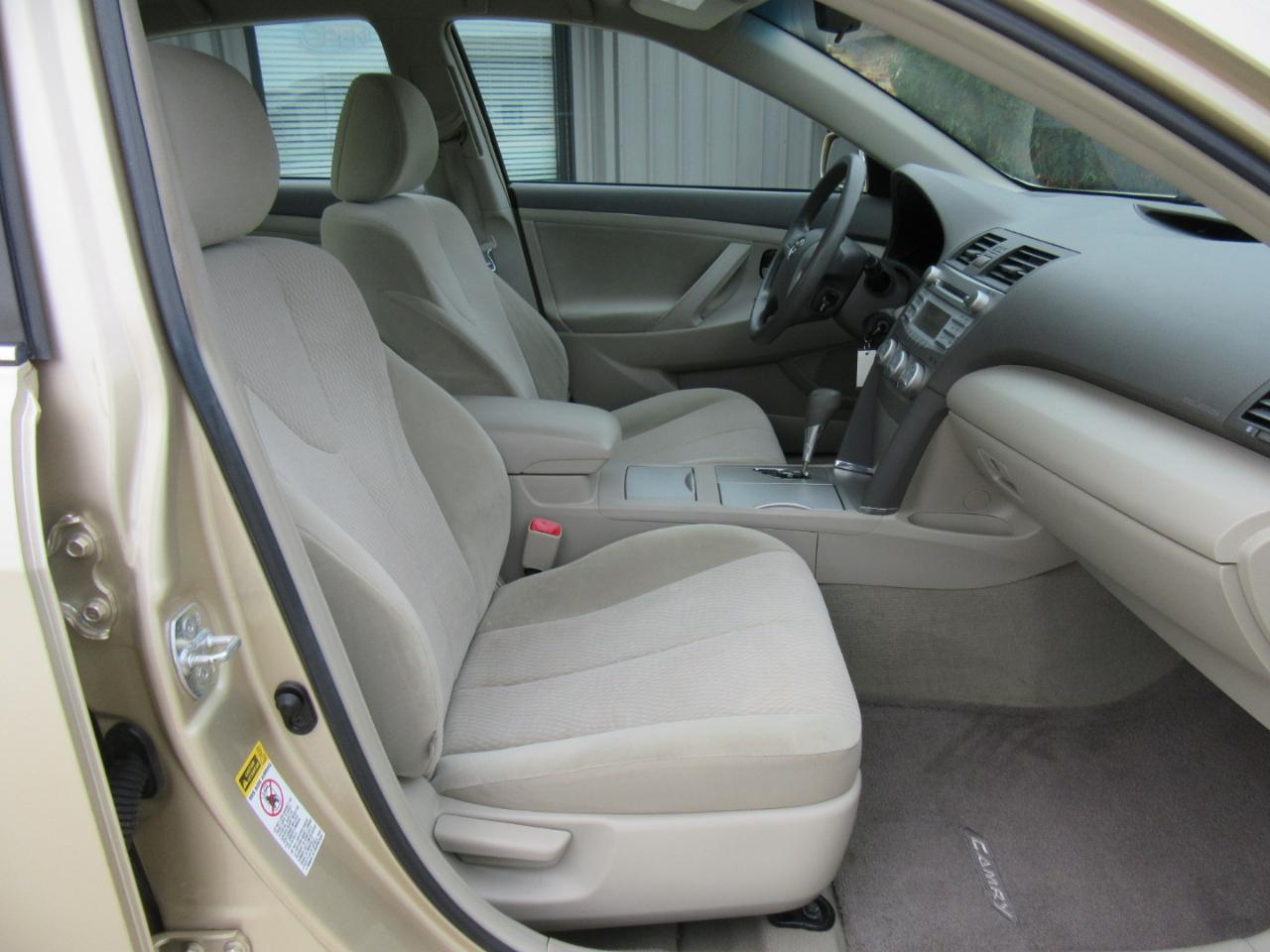 Toyota Camry LE 2011