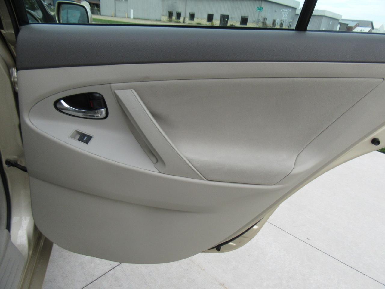 Toyota Camry LE 2011