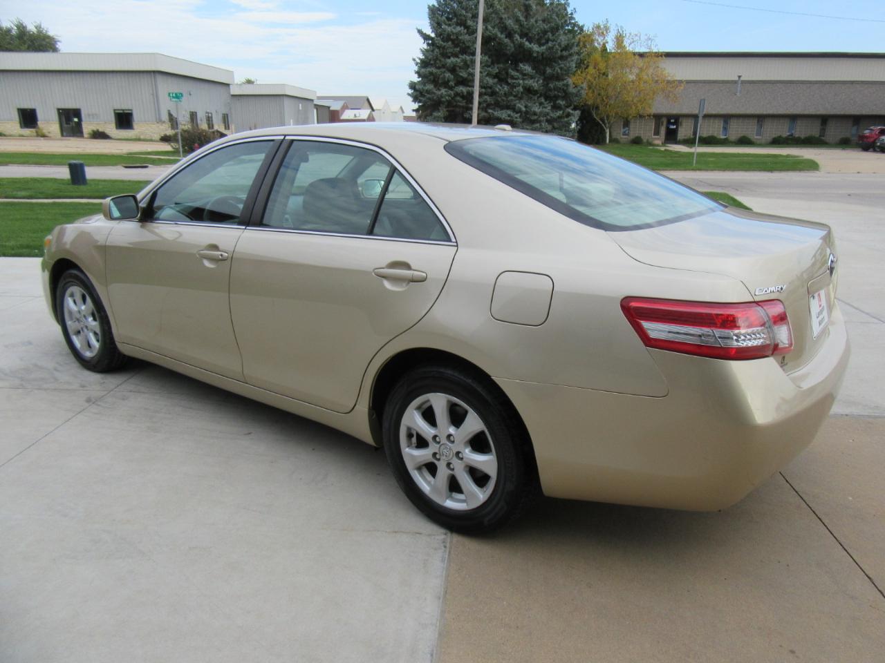 Toyota Camry LE 2011