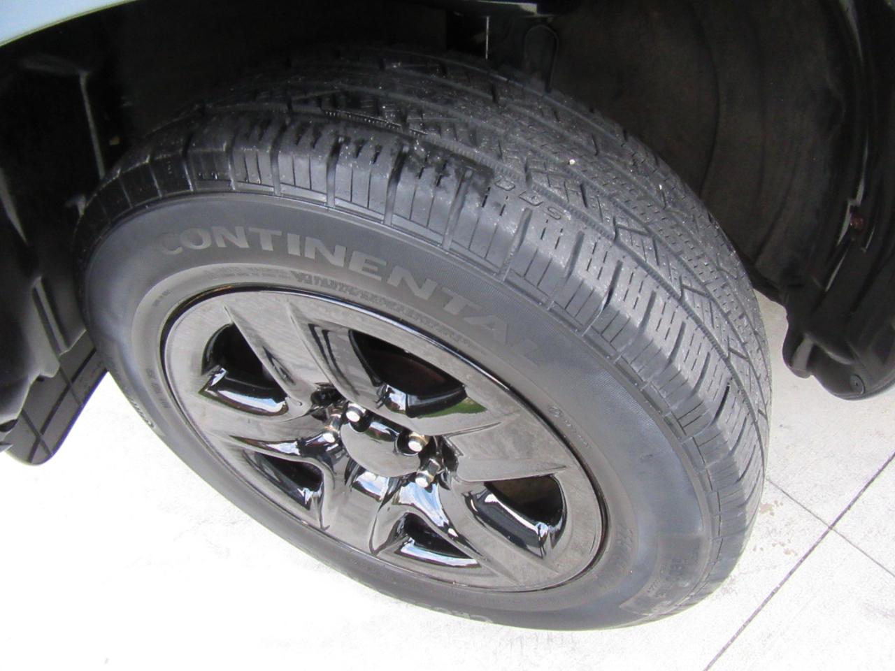 Toyota RAV4 Base 2010