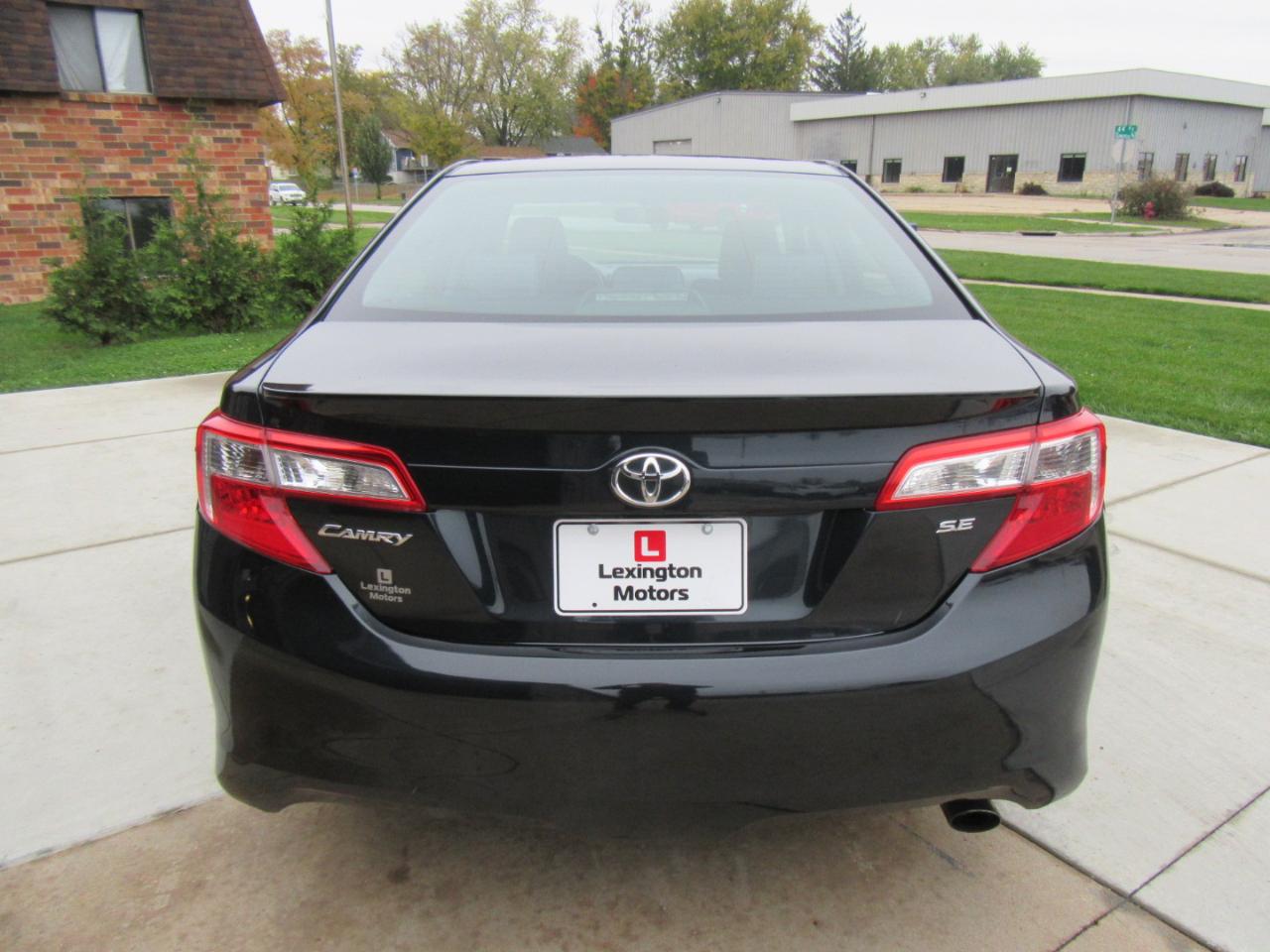 Toyota Camry SE 2014