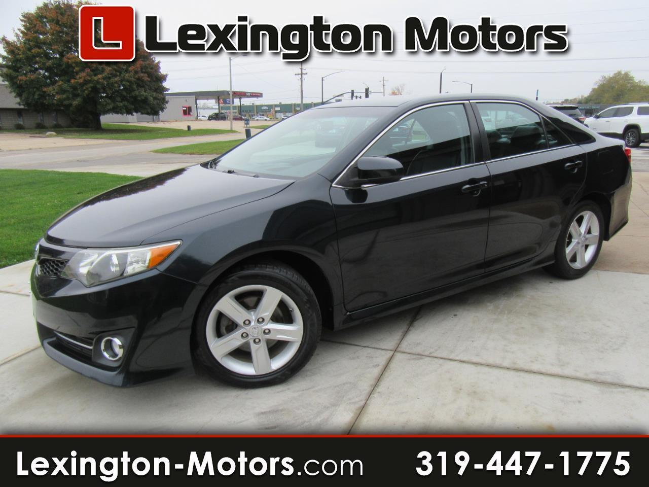 Toyota Camry SE 2014