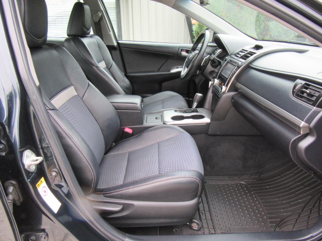 Toyota Camry SE 2014