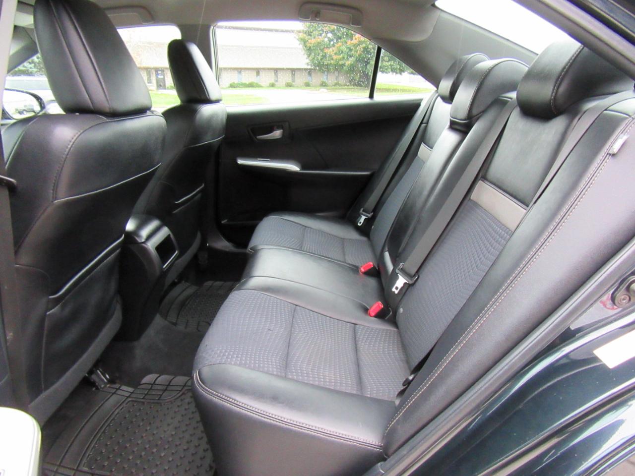 Toyota Camry SE 2014