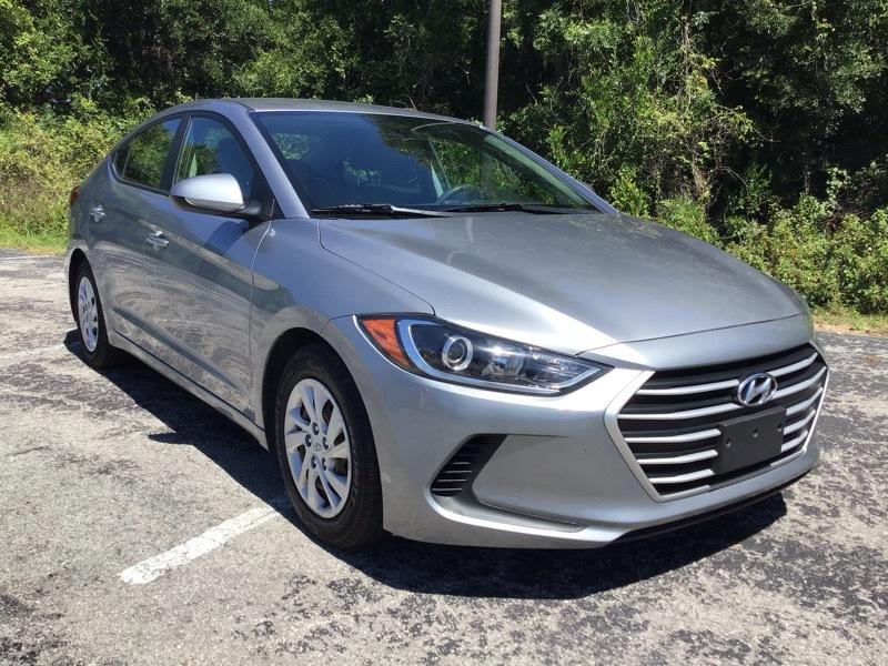 Hyundai elantra se