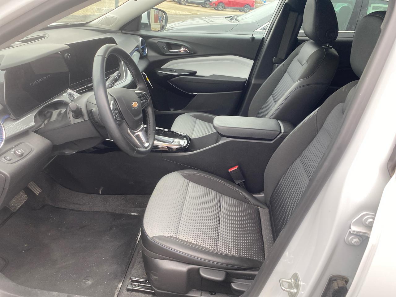 Chevrolet Trax FWD 4dr LT 2025