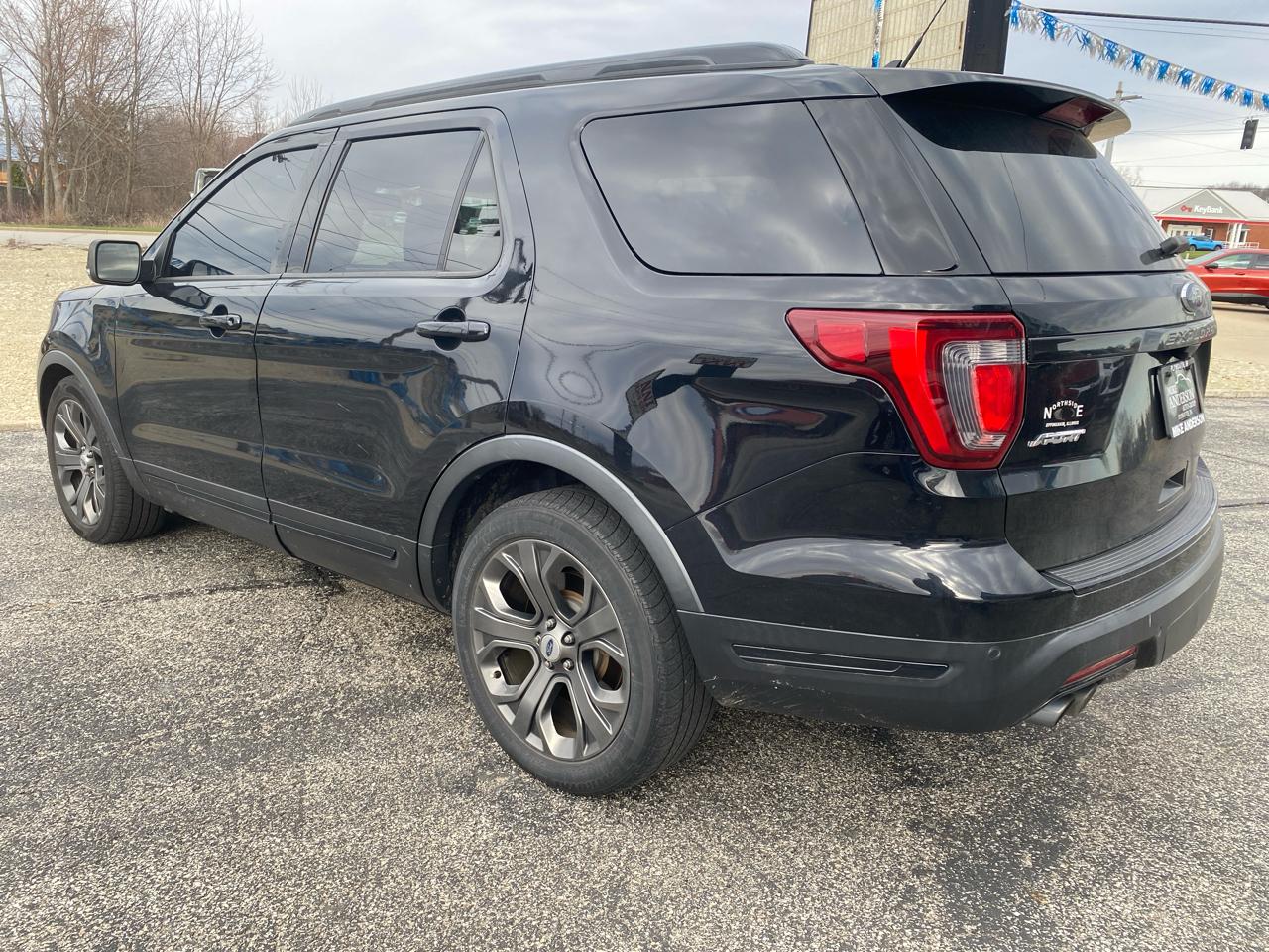 Ford Explorer Sport 4D SUV 4WD 2018